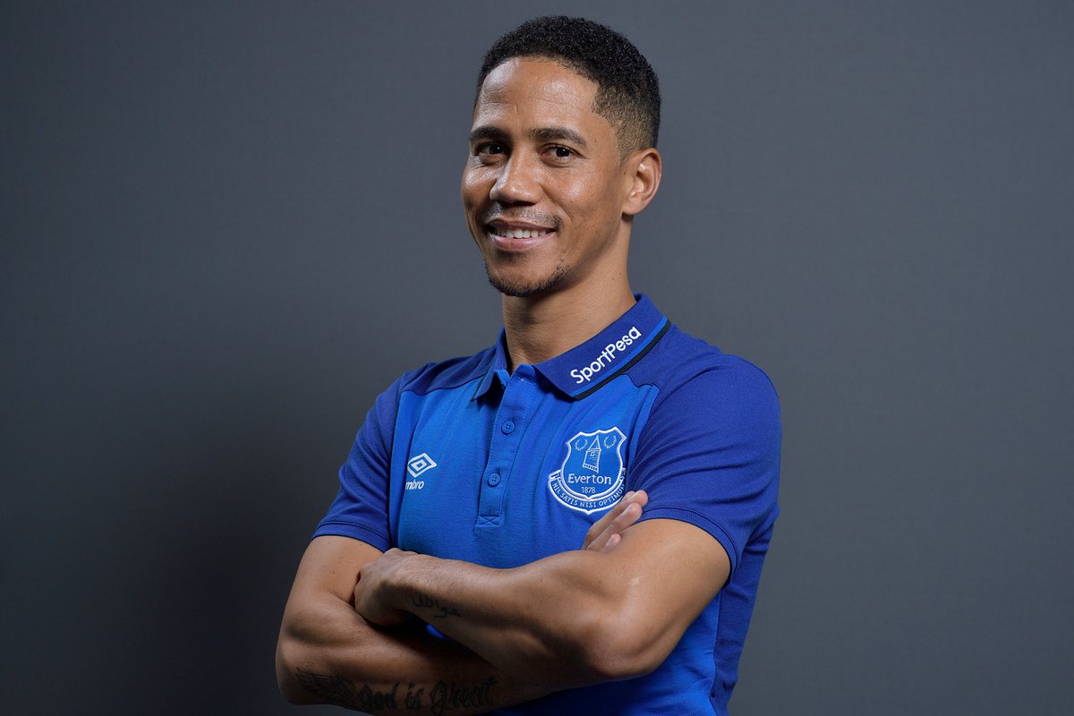 You are currently viewing Pienaar named Everton ambassador