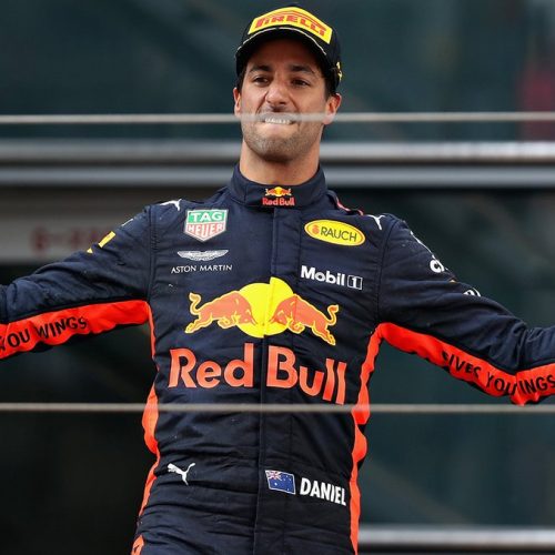 Ricciardo wins wild Chinese Grand Prix