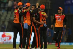 Read more about the article Sunrisers demolish Mumbai