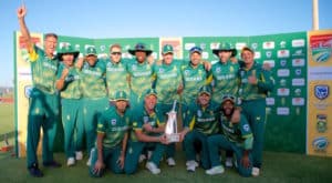 Read more about the article Proteas to face Aussies in November