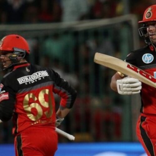 AB and De Kock overrun by Chennai