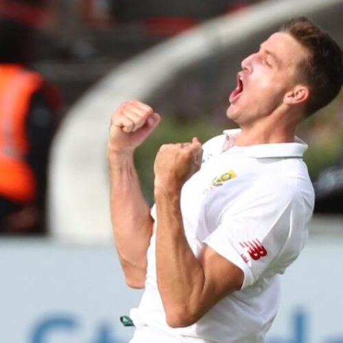 Morkel cracks Australia’s resistance