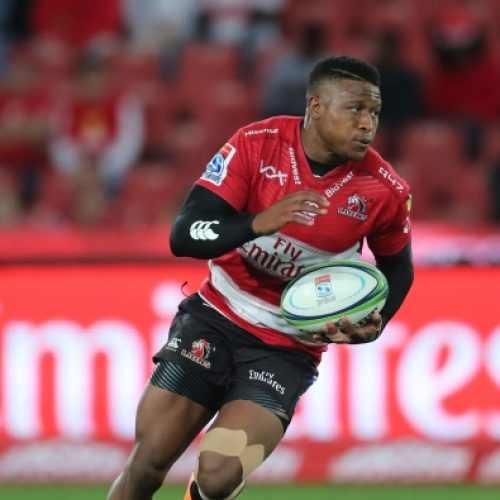 Dyantyi, Combrinck wing it for Lions