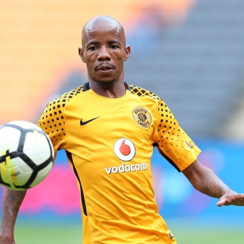 Makhaula makes peace with Molangoane