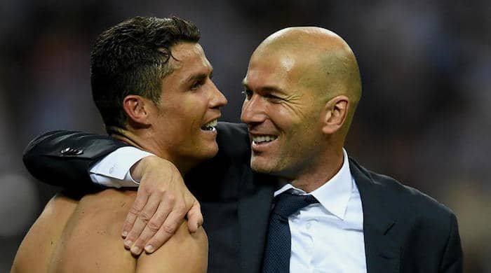You are currently viewing Ronaldo pays Zidane tribute