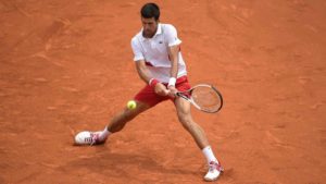 Read more about the article Djokovic, Zverev advance at Roland-Garros
