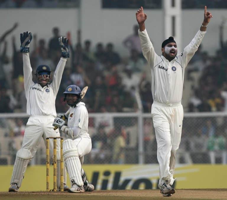 You are currently viewing Harbhajan: We should try day-night Tests