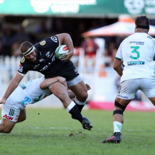 Sharks outmuscle Chiefs