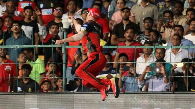 You are currently viewing De Villiers sets pace for RCB’s win