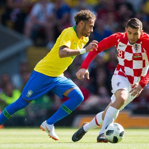Neymar fires Brazil to victory over Croatia