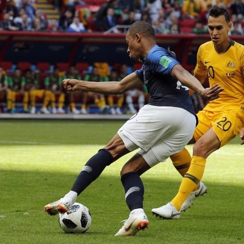 Technology helps France beat Australia