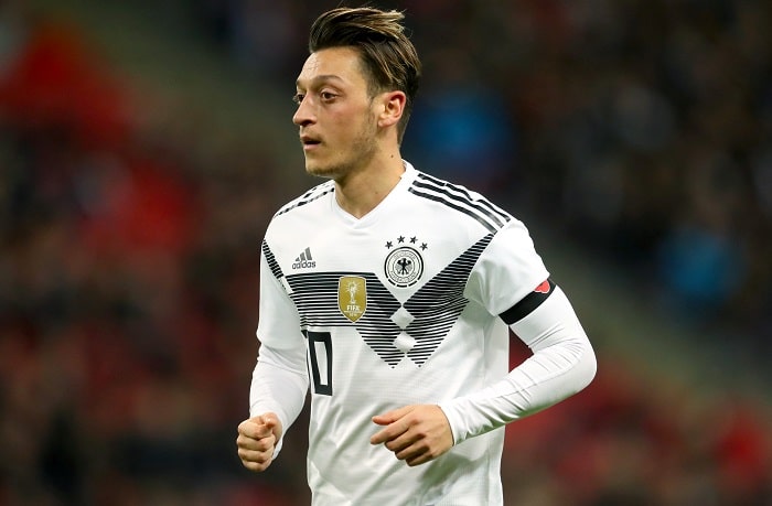 You are currently viewing Hoeness slams ‘weak’ Ozil after Germany retirement