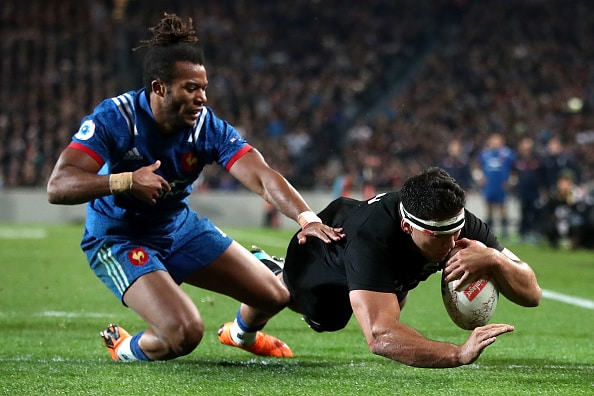 You are currently viewing All Blacks surge to big victory