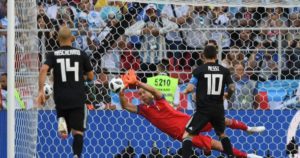 Read more about the article Messi misses penalty as Argentina drop points