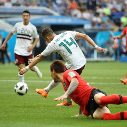 Mexico edge closer to WC last 16