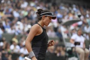 Read more about the article Muguruza crushes Sharapova to reach semi-finals