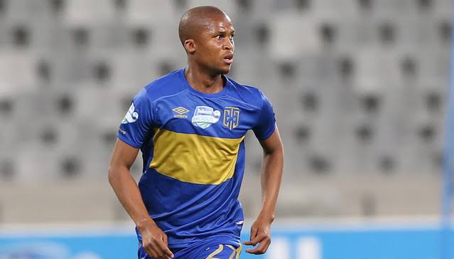 You are currently viewing Former Pirates man in talks with five PSL clubs