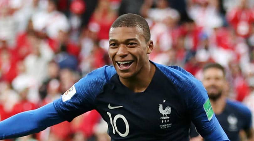 You are currently viewing Mbappe sets France record with maiden WC strike