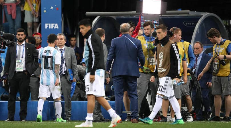 You are currently viewing Argentine FA fined for ‘homophobic and insulting chants’