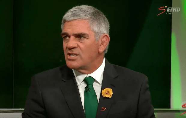 You are currently viewing Mallett: Willemse talks garbage