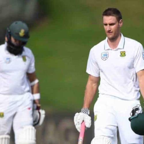 De Bruyn, Ngidi in as Proteas bowl first