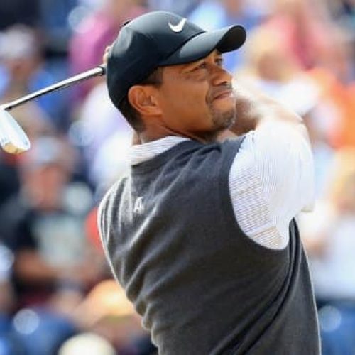 Tiger roars into contention