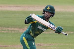 Read more about the article Duminy guides Proteas to easy victory