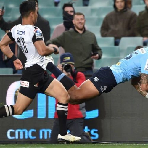 Waratahs thrash Sunwolves, seal Aussie conference