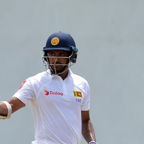 Solid Sri Lanka 93-0 at lunch