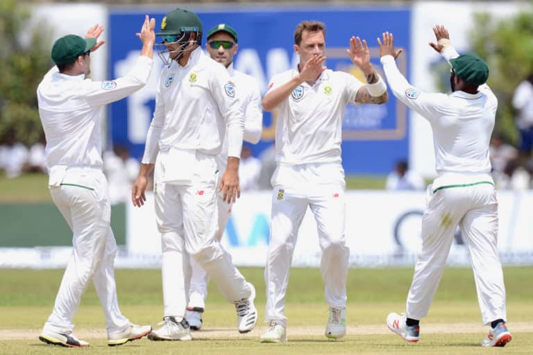 You are currently viewing Steyn takes 421st Test wicket