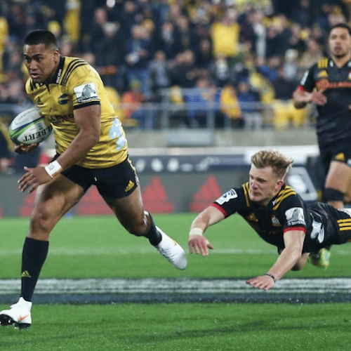 Hurricanes power into semi-finals