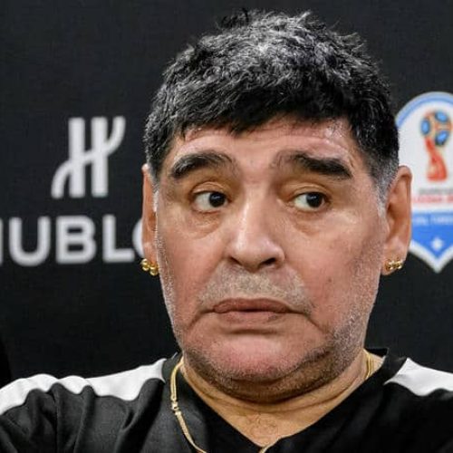 Maradona would coach Argentina for free