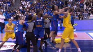 Read more about the article Watch: Huge basketball brawl