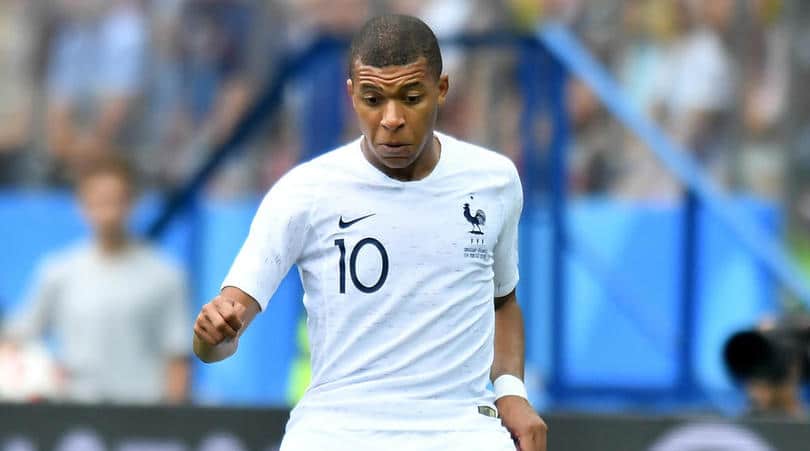 You are currently viewing Vermaelen wary of Mbappe threat