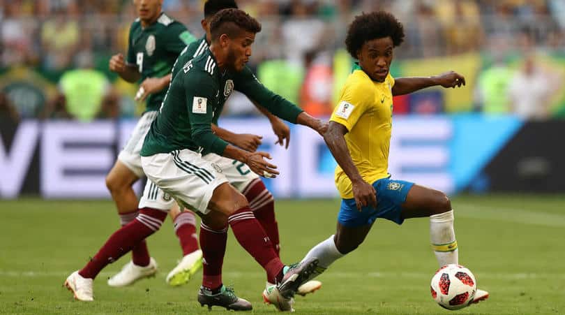 You are currently viewing Willian unfazed by Barca rumours