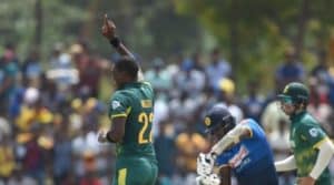 Read more about the article Mathews helps Sri Lanka to 244