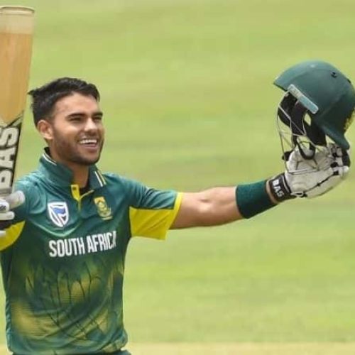 Hendricks ton guides Proteas to massive total