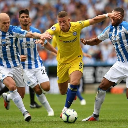Chelsea cruise to victory over Huddersfield