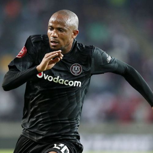 Mlambo defends Sandilands after howler