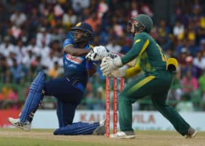 Read more about the article Mathews’ 97 puts Lankans on top