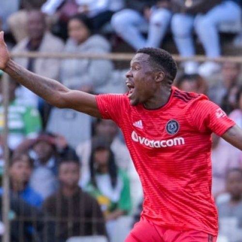 Watch: Gabuza leaves pitch after celebrating Pirates’ goal
