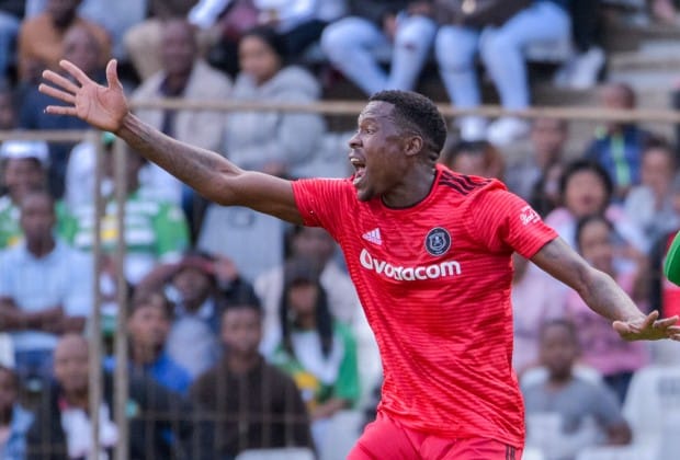 You are currently viewing Watch: Gabuza leaves pitch after celebrating Pirates’ goal