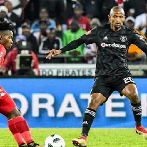 Mlambo credits teammates for PSL accolade