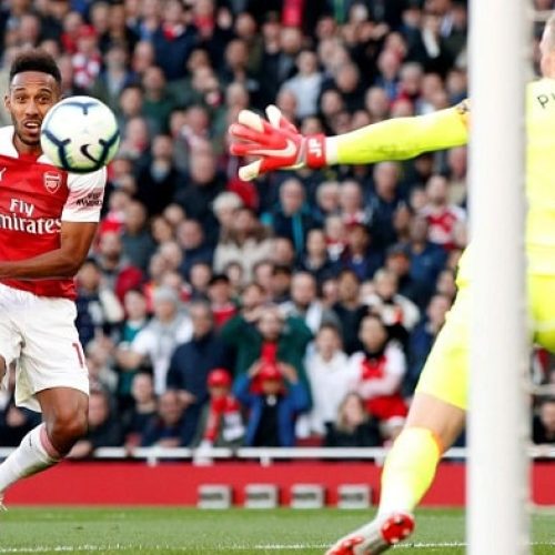 Aubameyang, Lacazette guide Arsenal past Everton