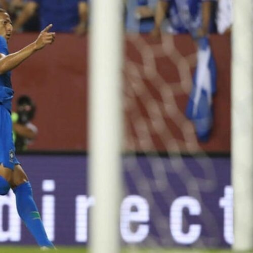 Brazil thump hapless El Salvador