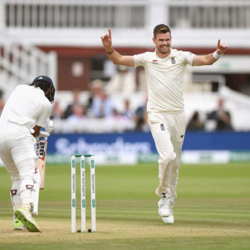 Anderson overtakes McGrath in England victory