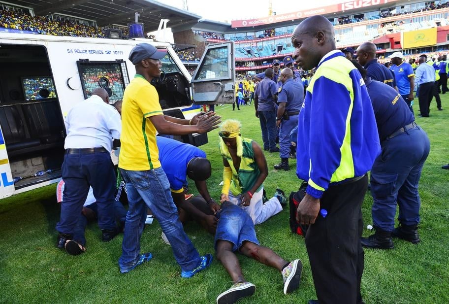 You are currently viewing Three arrested after AmaZulu vs Sundowns draw