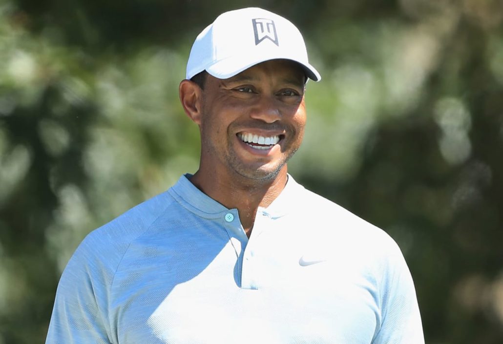 You are currently viewing Tiger, Rose share halfway lead