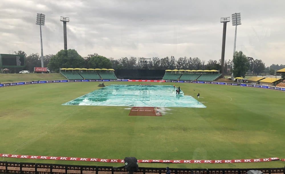 You are currently viewing Rain abandons play in final T20I