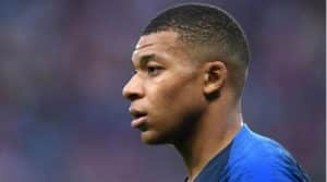 Read more about the article PSG star Mbappe tests positive for coronavirus